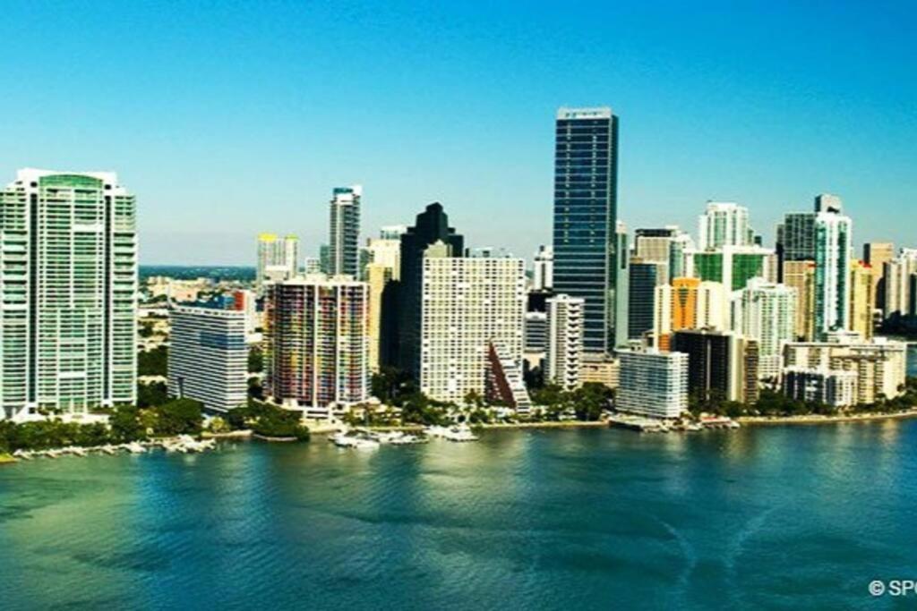 Super Close Beach, Airport, Port, Downtown, Wynwood Сasa de vacaciones *